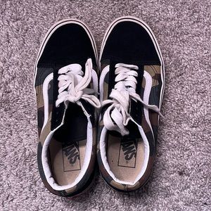 Camo old skool vans